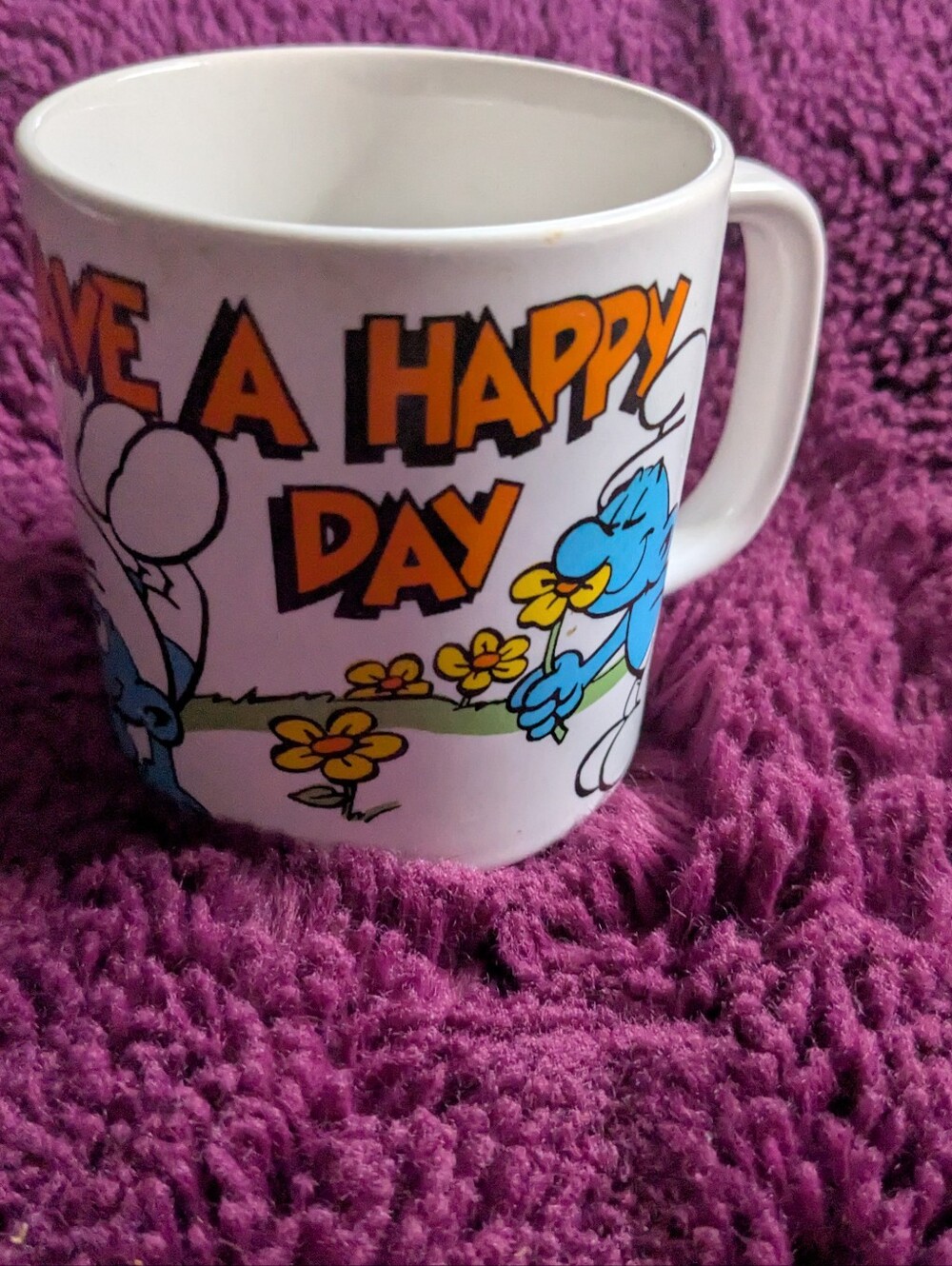Vintage 1981 Smurf Mug
